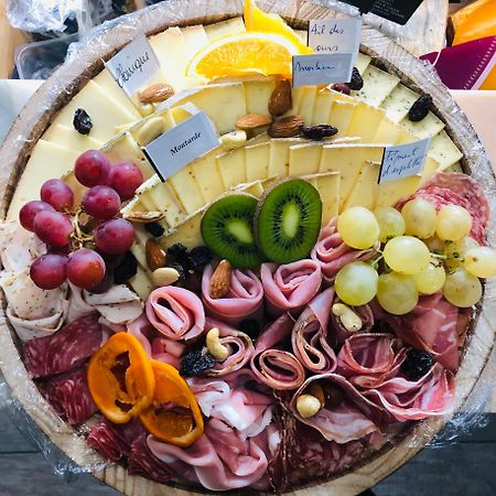 Le Gite Du Faubourg Sautour Esterno foto
