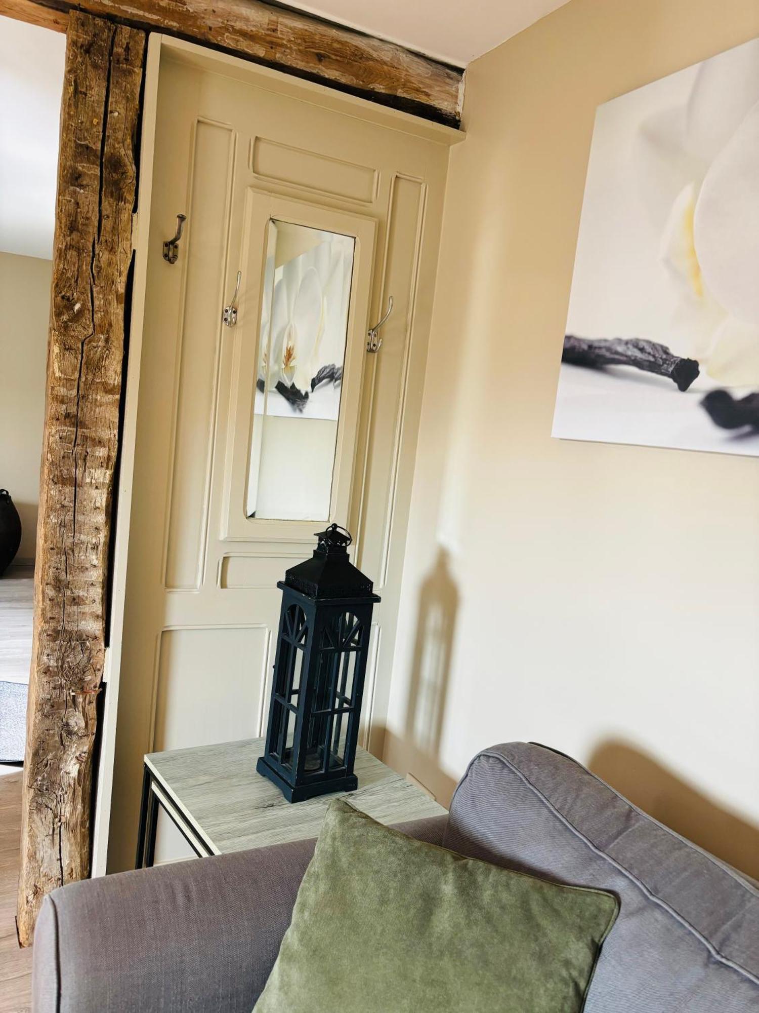 Le Gite Du Faubourg Sautour Esterno foto